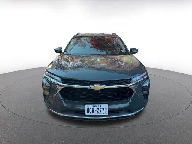 used 2025 Chevrolet Trax car, priced at $19,292