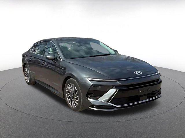 used 2025 Hyundai Sonata Hybrid car, priced at $23,995