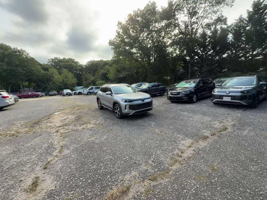 used 2026 Volkswagen Tiguan car, priced at $27,899