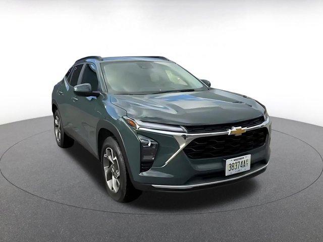 used 2025 Chevrolet Trax car, priced at $19,292