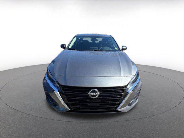 used 2025 Nissan Altima car, priced at $17,995