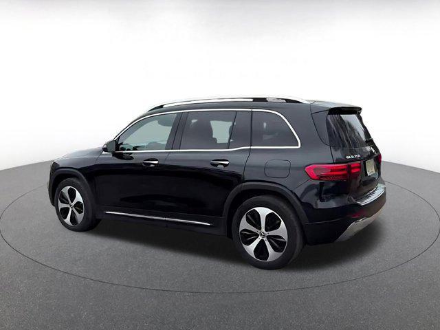 used 2025 Mercedes-Benz GLB 250 car, priced at $29,990