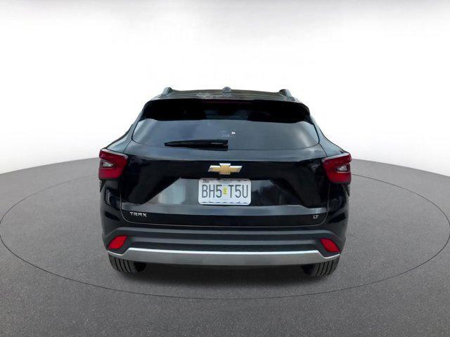 used 2025 Chevrolet Trax car, priced at $18,824