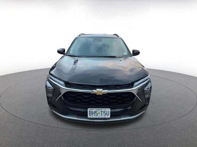 used 2025 Chevrolet Trax car, priced at $18,824