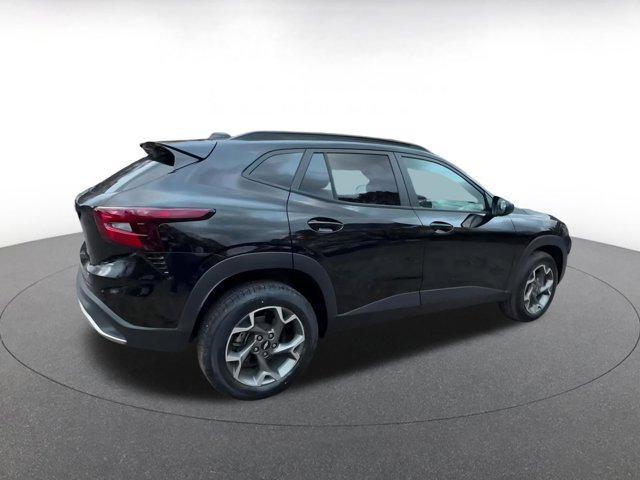 used 2025 Chevrolet Trax car, priced at $18,824