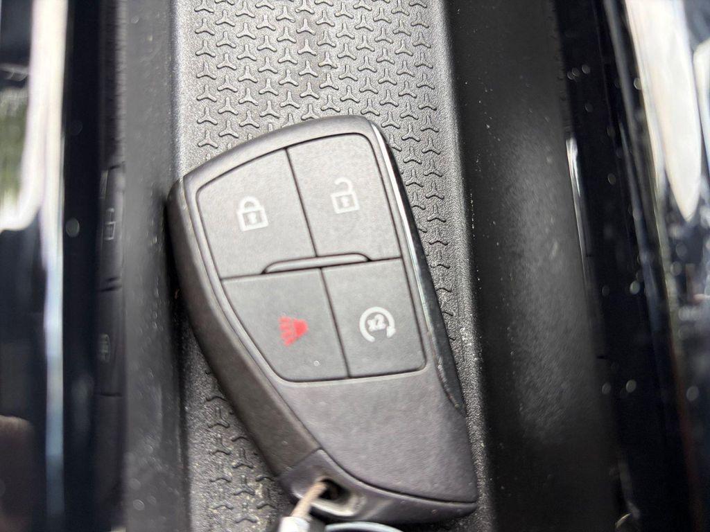 used 2025 Chevrolet Equinox car, priced at $24,499