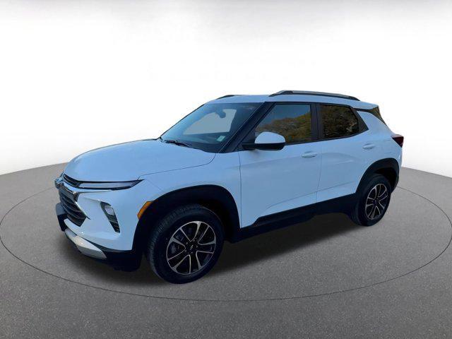used 2025 Chevrolet TrailBlazer car, priced at $21,048