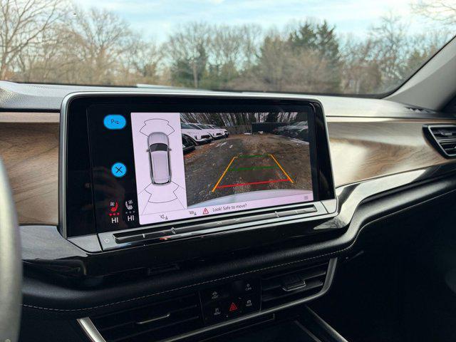 used 2025 Volkswagen Atlas car, priced at $31,906