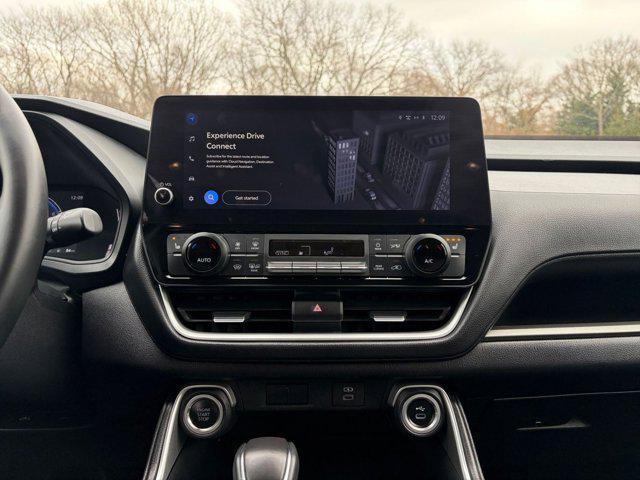 used 2025 Toyota Grand Highlander car, priced at $40,280