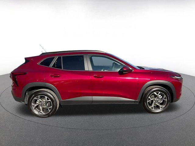 used 2025 Chevrolet Trax car, priced at $19,186
