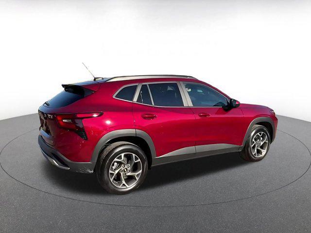 used 2025 Chevrolet Trax car, priced at $19,186
