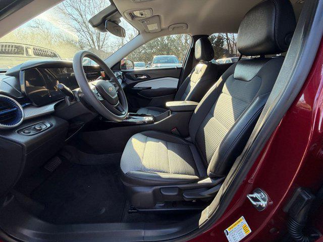 used 2025 Chevrolet Trax car, priced at $19,186