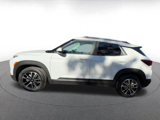 used 2025 Chevrolet TrailBlazer car, priced at $21,365