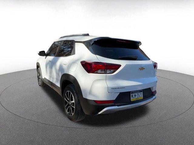 used 2025 Chevrolet TrailBlazer car, priced at $21,365