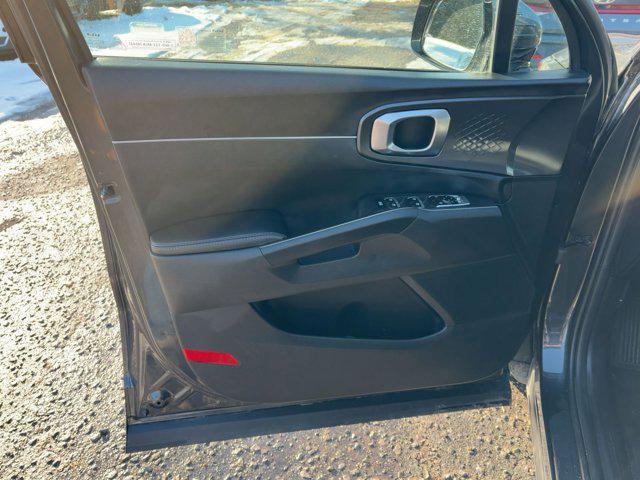 used 2024 Kia Sorento car, priced at $25,200