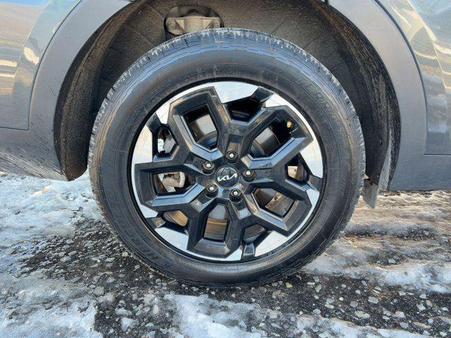 used 2024 Kia Sorento car, priced at $25,200