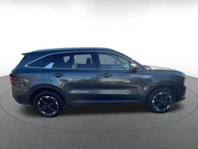 used 2024 Kia Sorento car, priced at $25,200