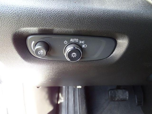 used 2023 Chevrolet Traverse car, priced at $21,795