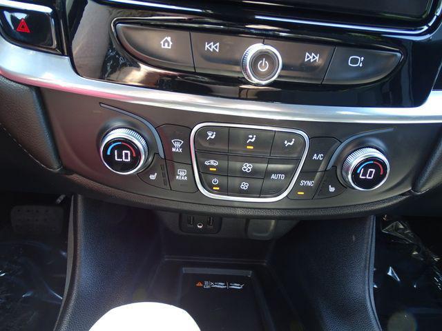 used 2022 Chevrolet Traverse car, priced at $23,495