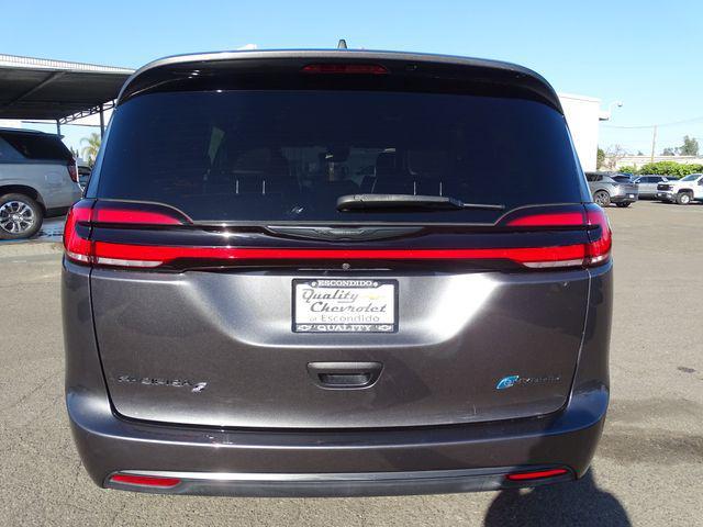 used 2022 Chrysler Pacifica Hybrid car, priced at $28,495