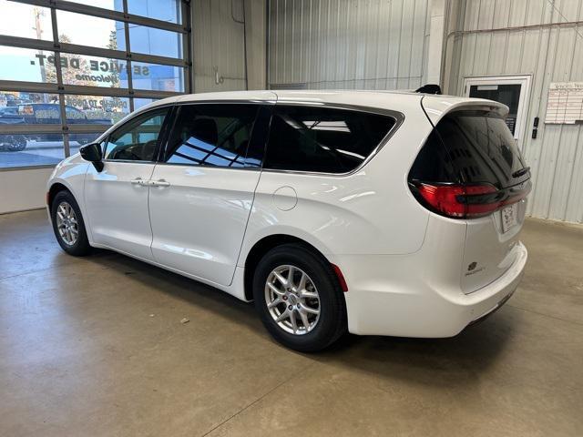 used 2024 Chrysler Pacifica car, priced at $30,500