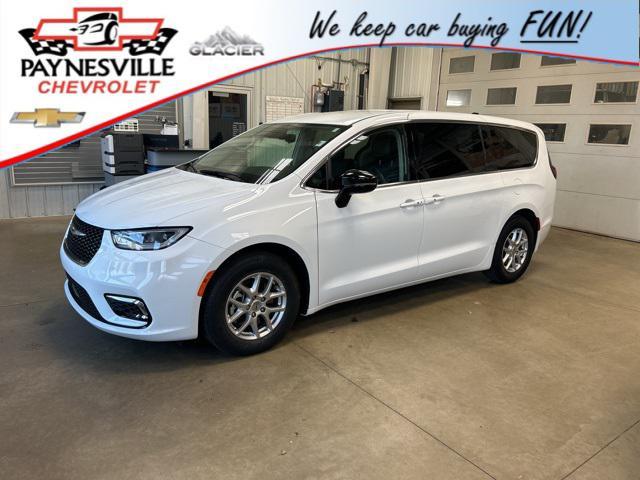 used 2024 Chrysler Pacifica car, priced at $30,750