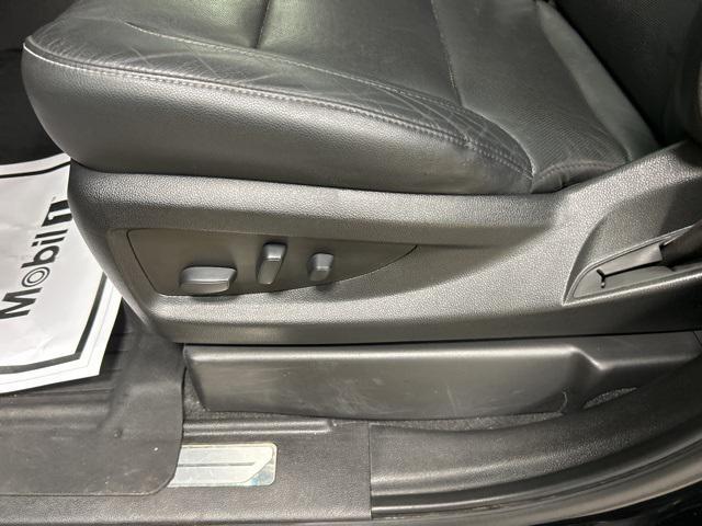 used 2020 GMC Yukon XL car, priced at $40,500