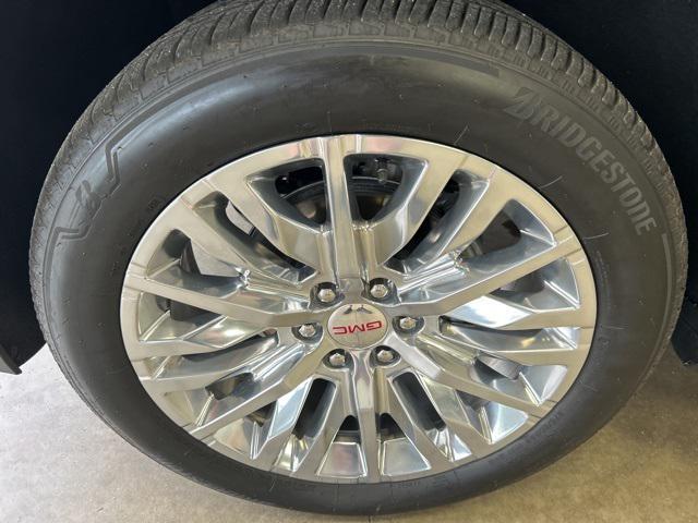 used 2024 GMC Yukon car, priced at $76,400