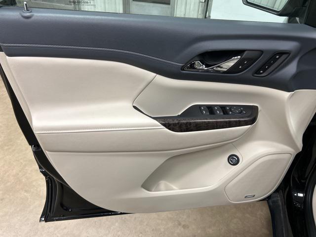 used 2023 GMC Acadia car, priced at $40,000