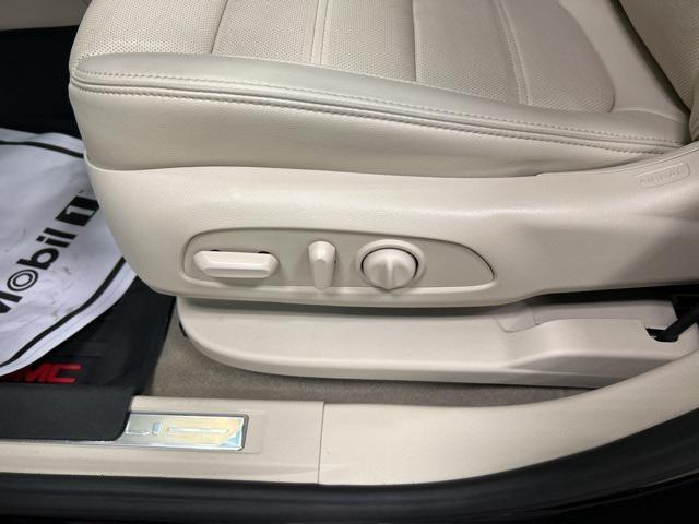 used 2023 GMC Acadia car, priced at $40,000