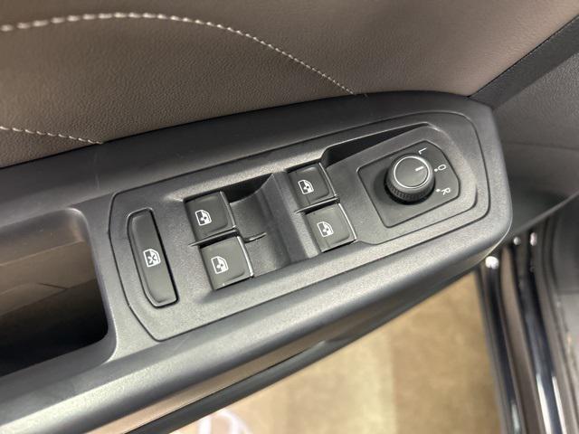 used 2021 Volkswagen Atlas car, priced at $24,600