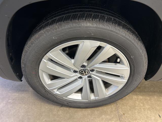 used 2021 Volkswagen Atlas car, priced at $24,600