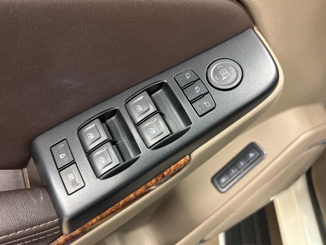 used 2015 Chevrolet Suburban car, priced at $14,900