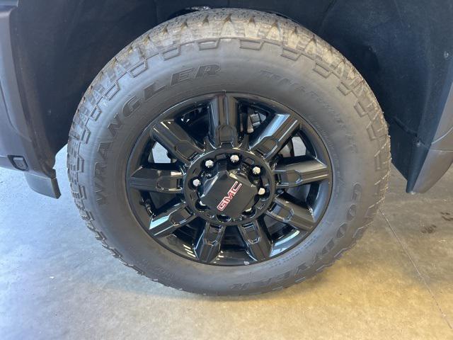 used 2025 GMC Sierra 3500 car, priced at $77,500