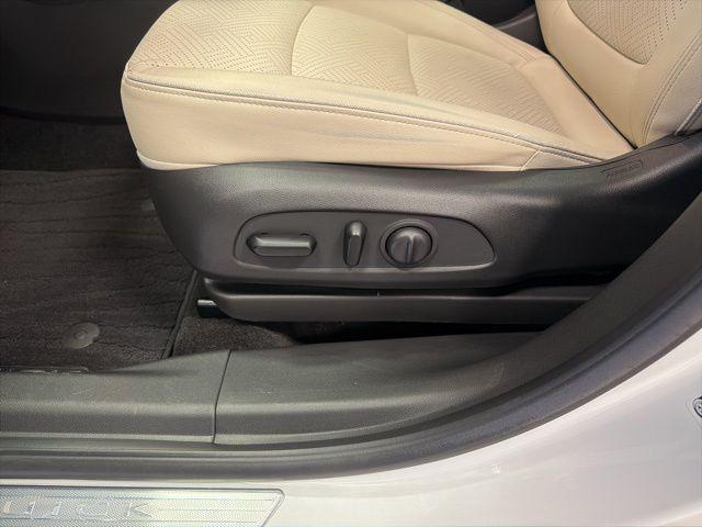used 2023 Buick Encore GX car, priced at $27,750