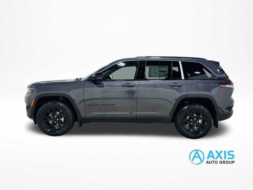 new 2026 Jeep Grand Cherokee car, priced at $49,275