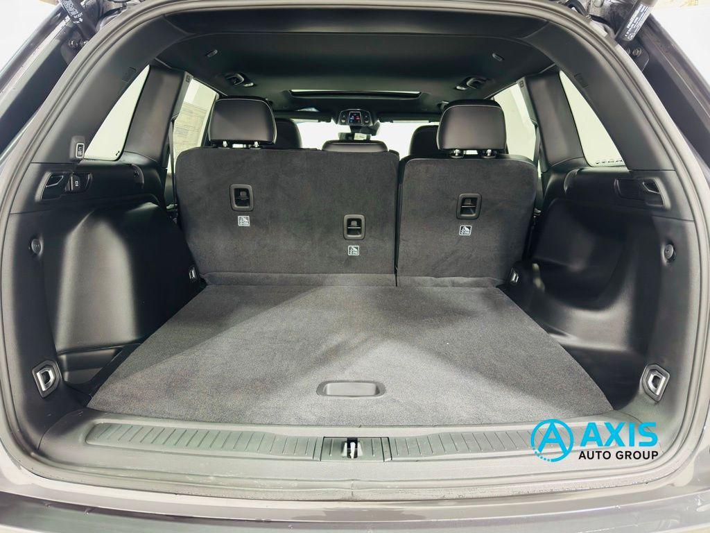 new 2026 Jeep Grand Cherokee car, priced at $49,275