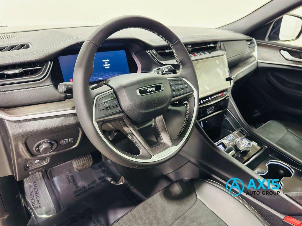 new 2026 Jeep Grand Cherokee car, priced at $49,275