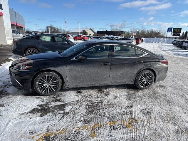 used 2025 Lexus ES 350 car, priced at $44,511