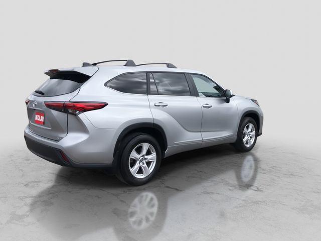 used 2023 Toyota Highlander car, priced at $39,990