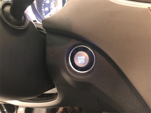 used 2019 Hyundai Santa Fe XL car, priced at $15,897