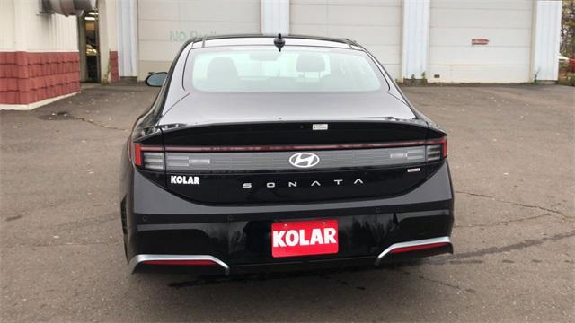 used 2024 Hyundai Sonata Hybrid car, priced at $33,297
