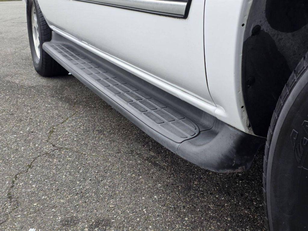 used 2005 Chevrolet Suburban car, priced at $9,999