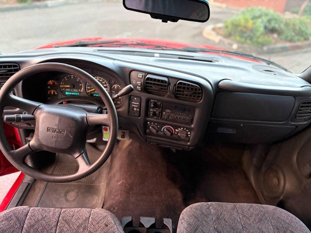 used 2001 GMC Sonoma car, priced at $9,999