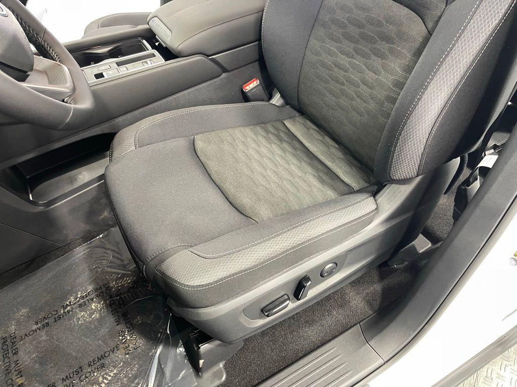new 2026 Nissan Pathfinder car, priced at $36,096