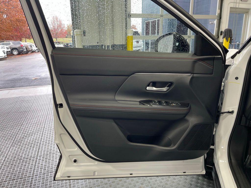 new 2026 Nissan Kicks car, priced at $29,109