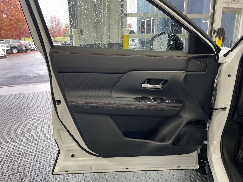 new 2026 Nissan Kicks car, priced at $28,909