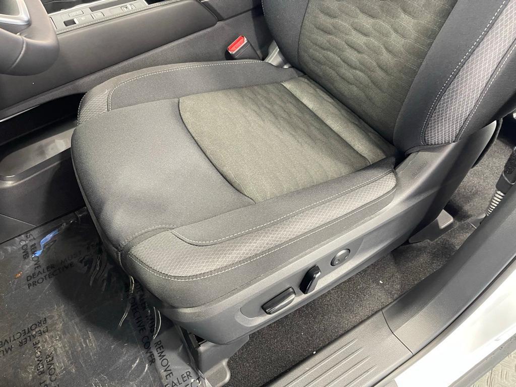 new 2025 Nissan Pathfinder car, priced at $34,262