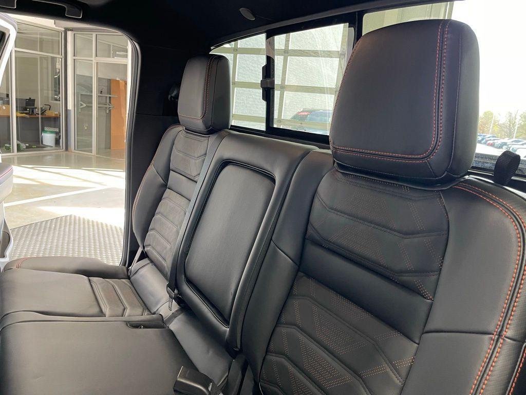 new 2026 Nissan Frontier car, priced at $44,089