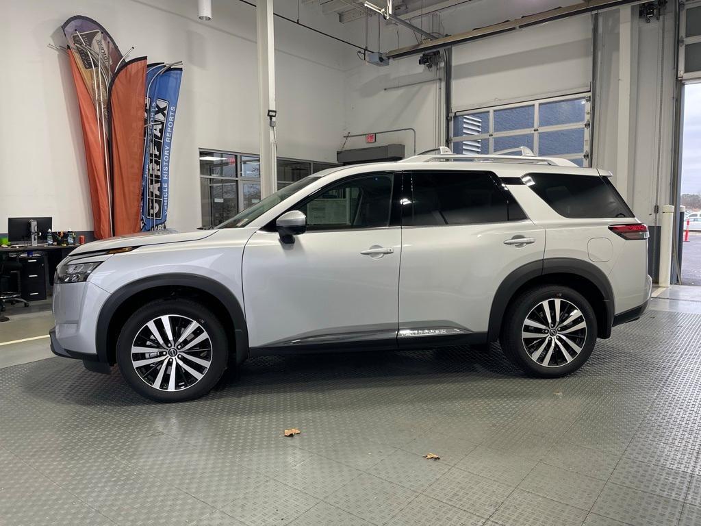 new 2025 Nissan Pathfinder car, priced at $43,895